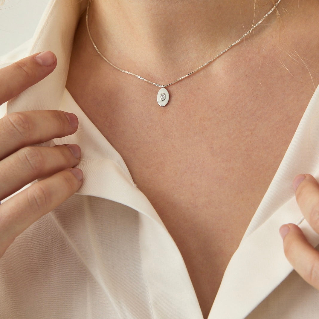 LENI SILVER NECKLACE