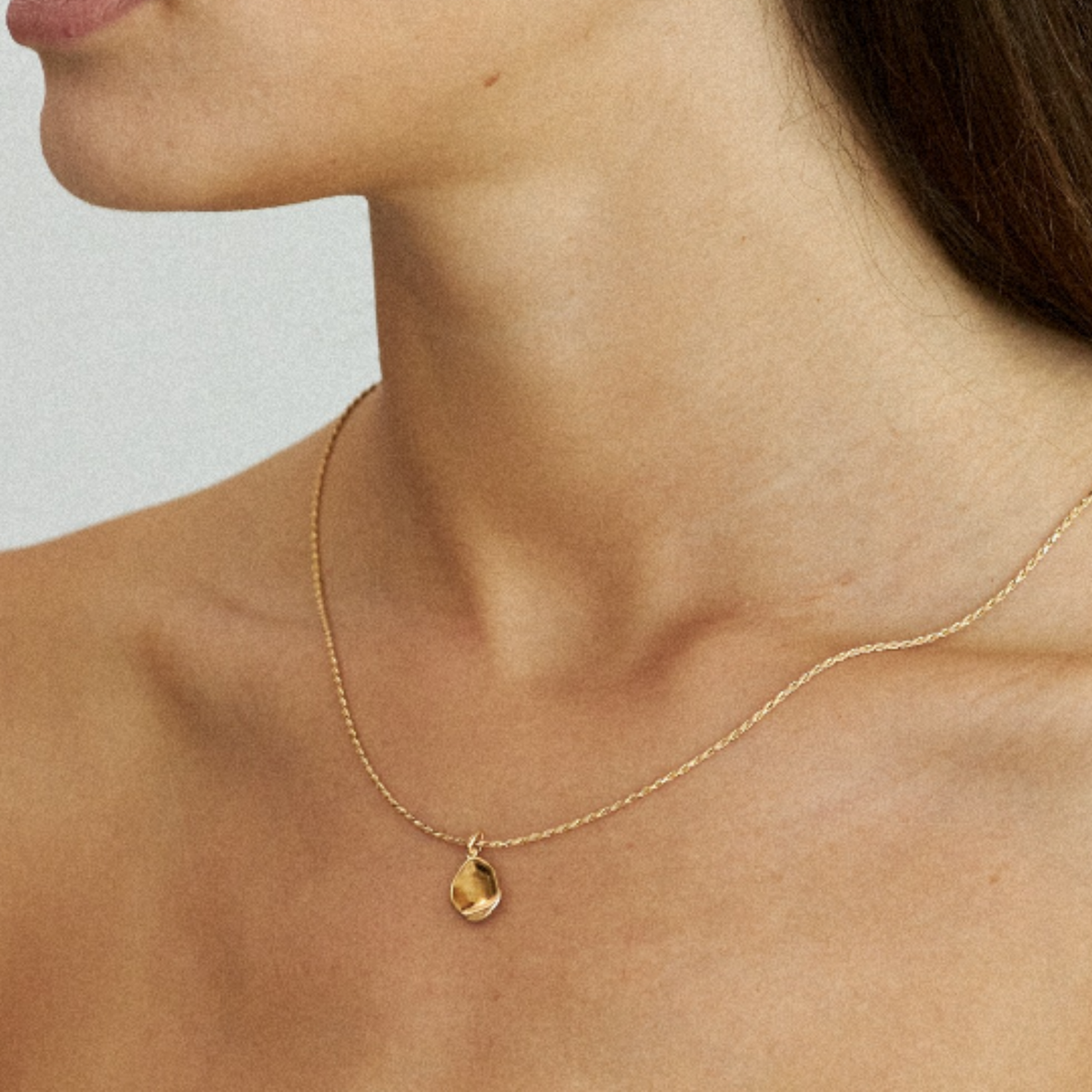 MARIEL GOLD NECKLACE