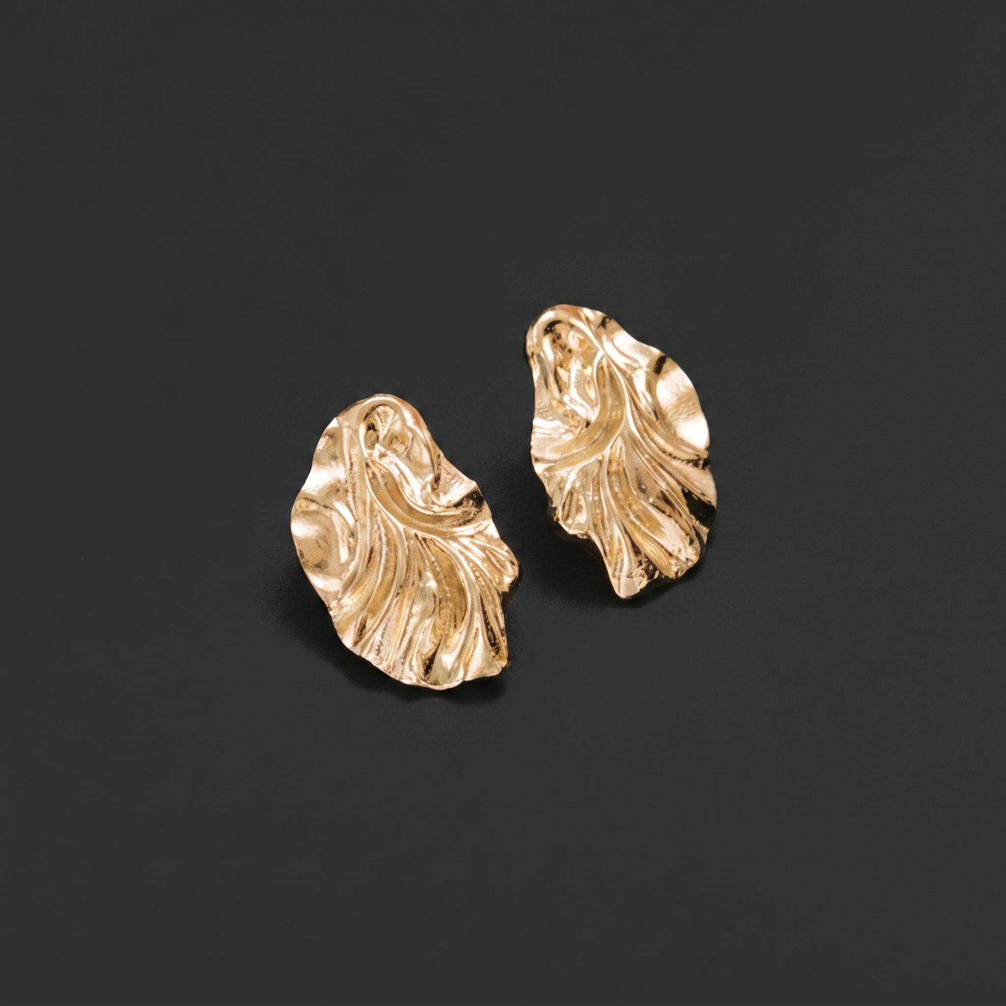 NOFIA GOLD EARRINGS