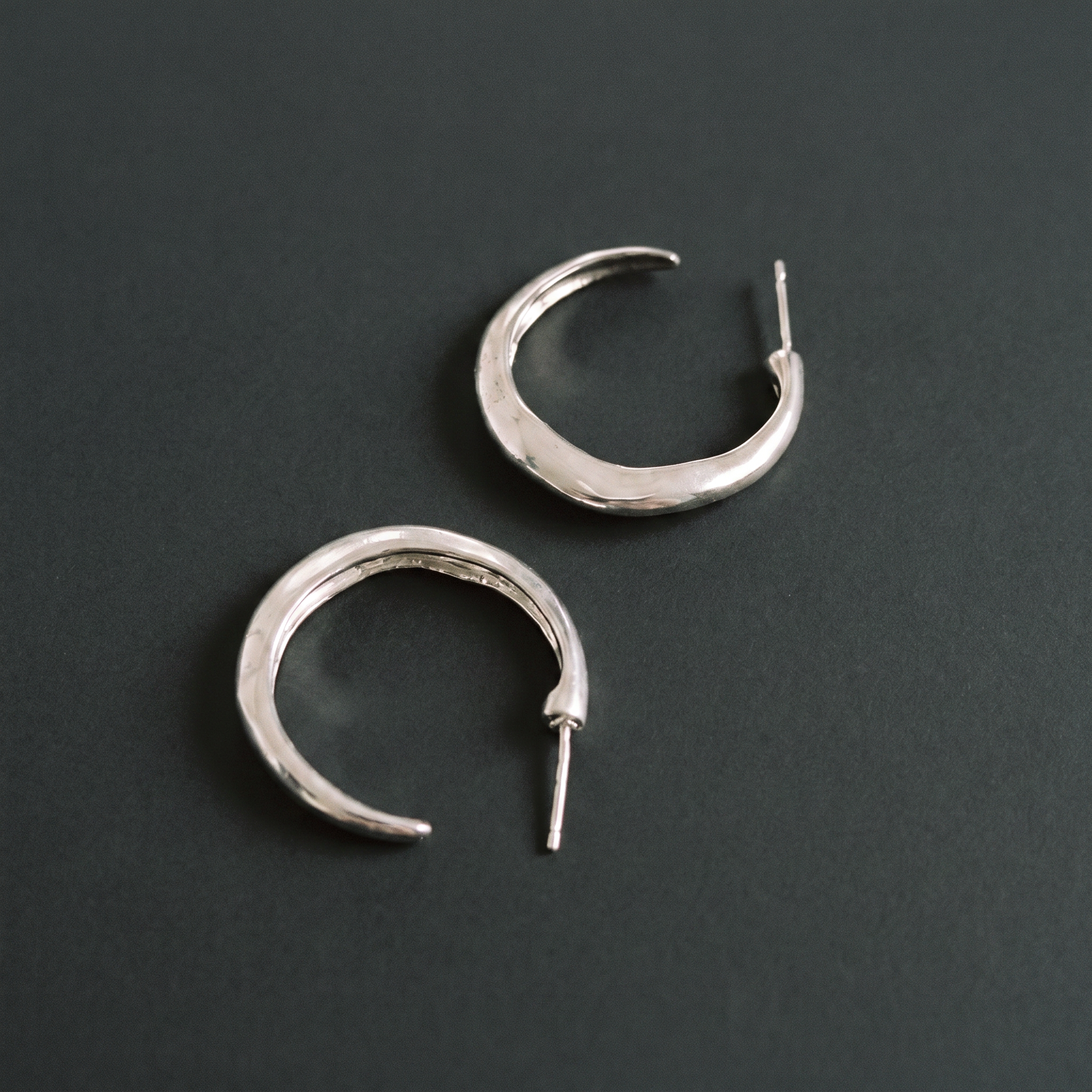 NOA SILVER EARRINGS