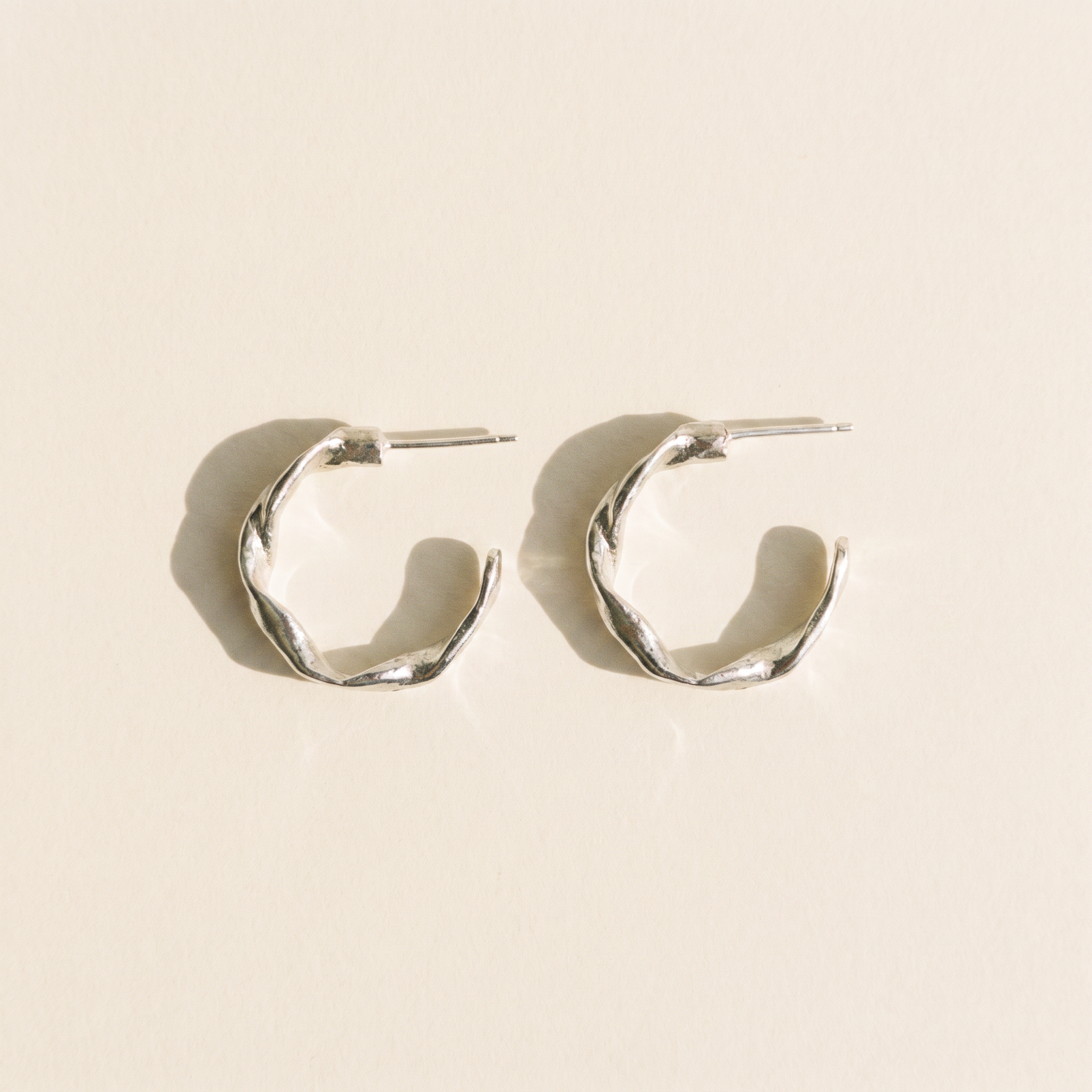 ONDA SILVER EARRINGS