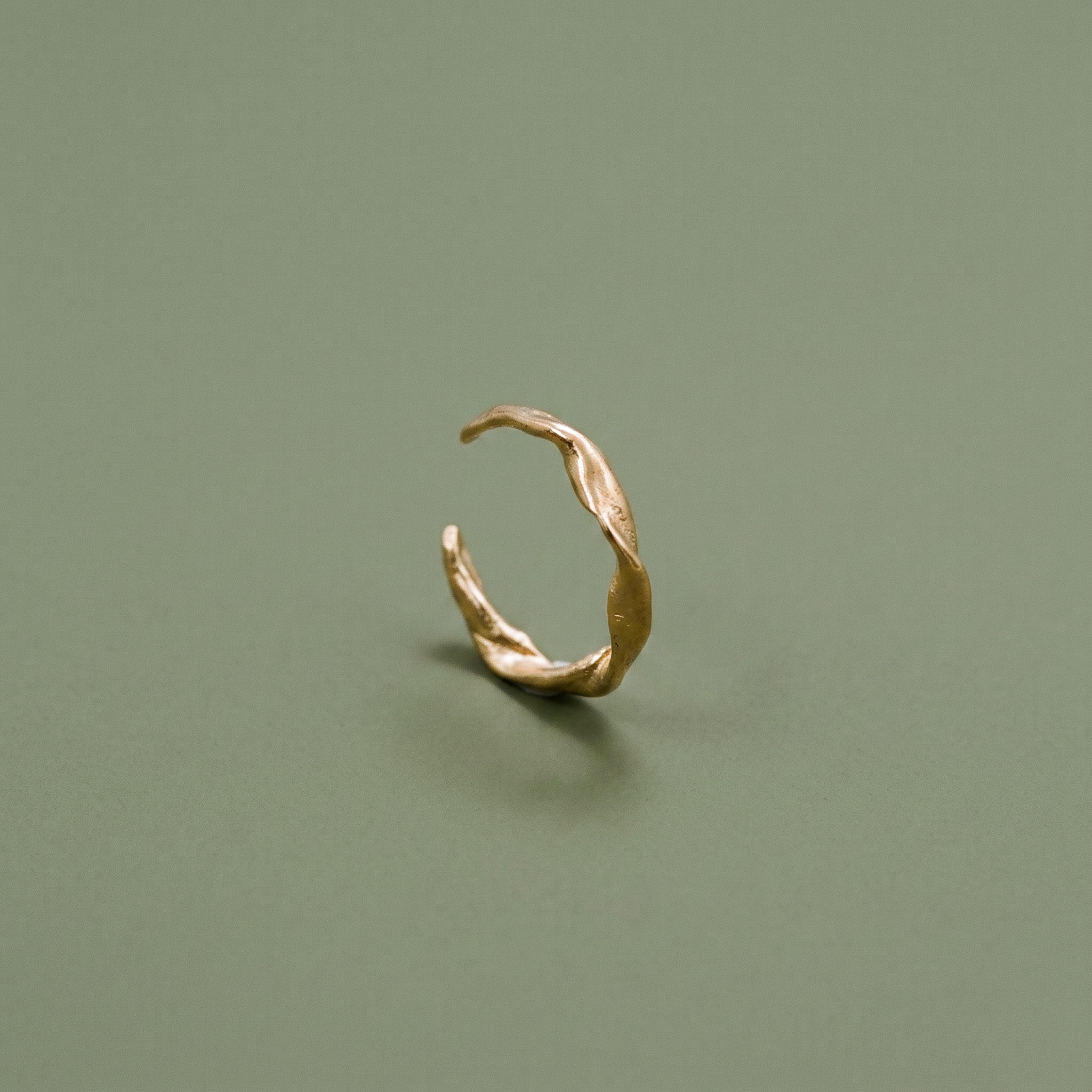 ONDA GOLD RING