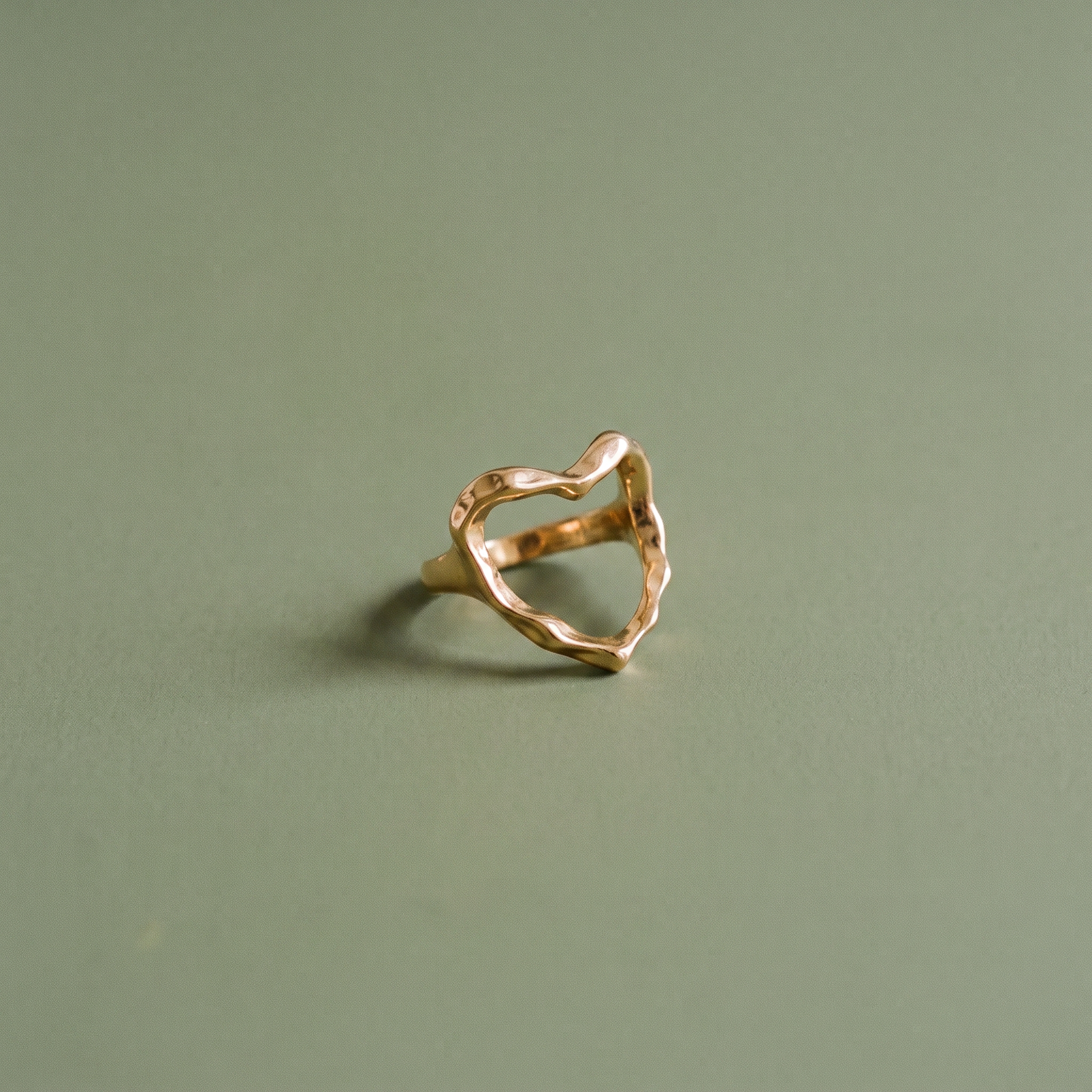 LOVE GOLD RING