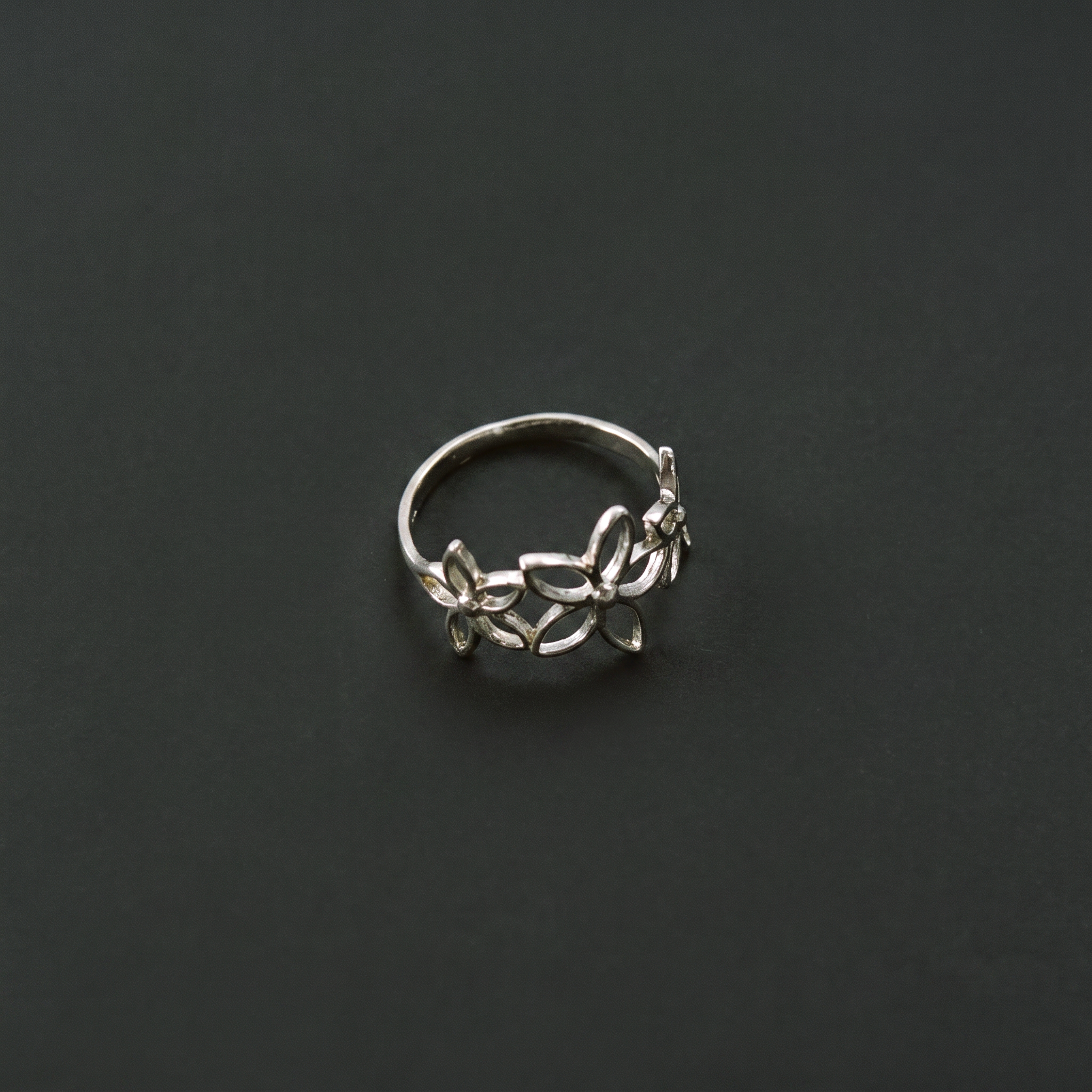 FLORA SILVER RING