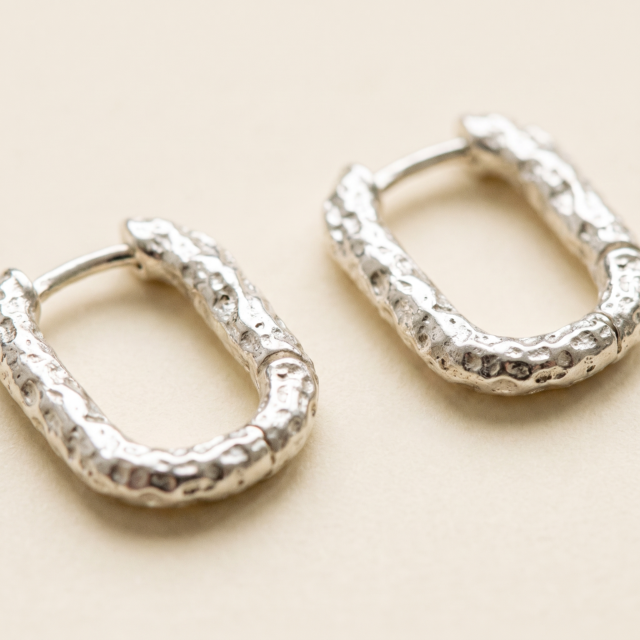 RONI EARRINGS