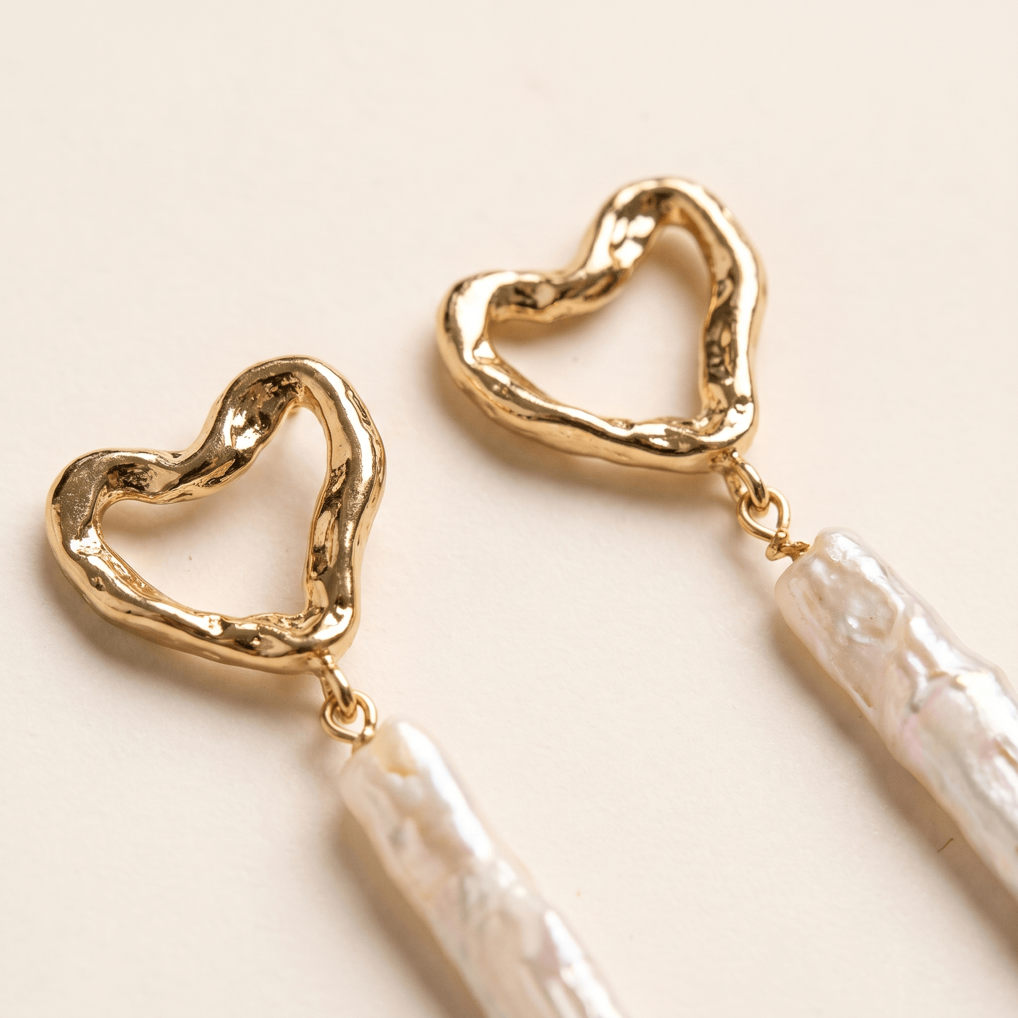 HEART GOLD EARRINGS
