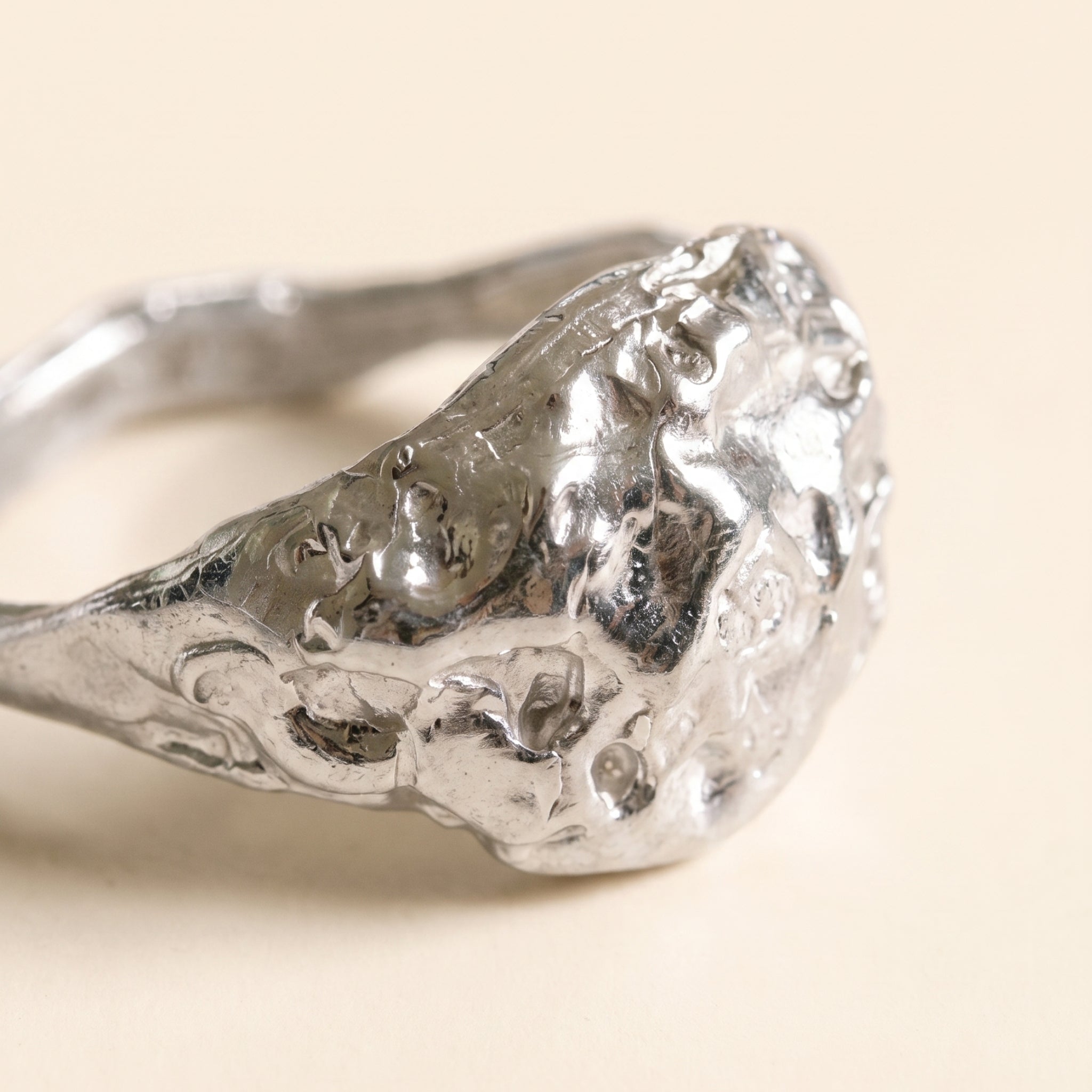 LYA SILVER RING