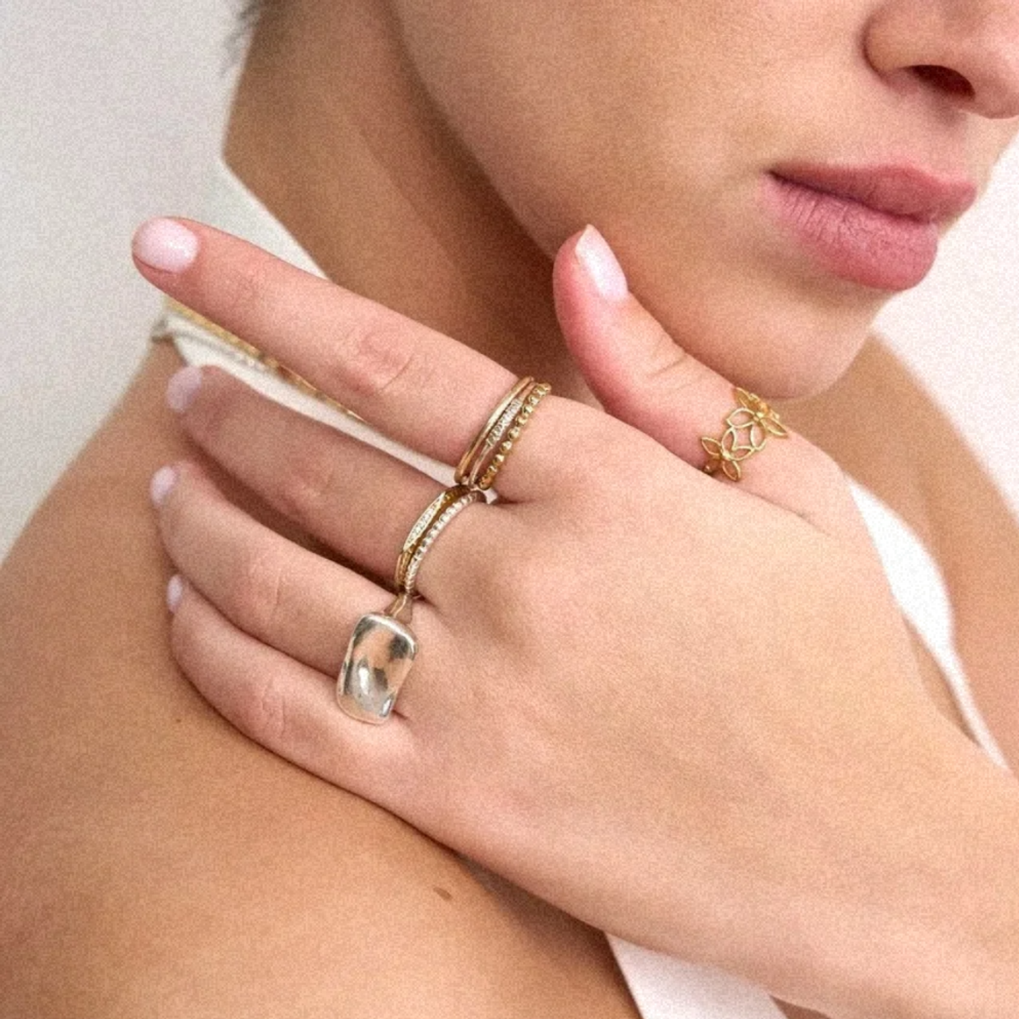 FLORA GOLD RING