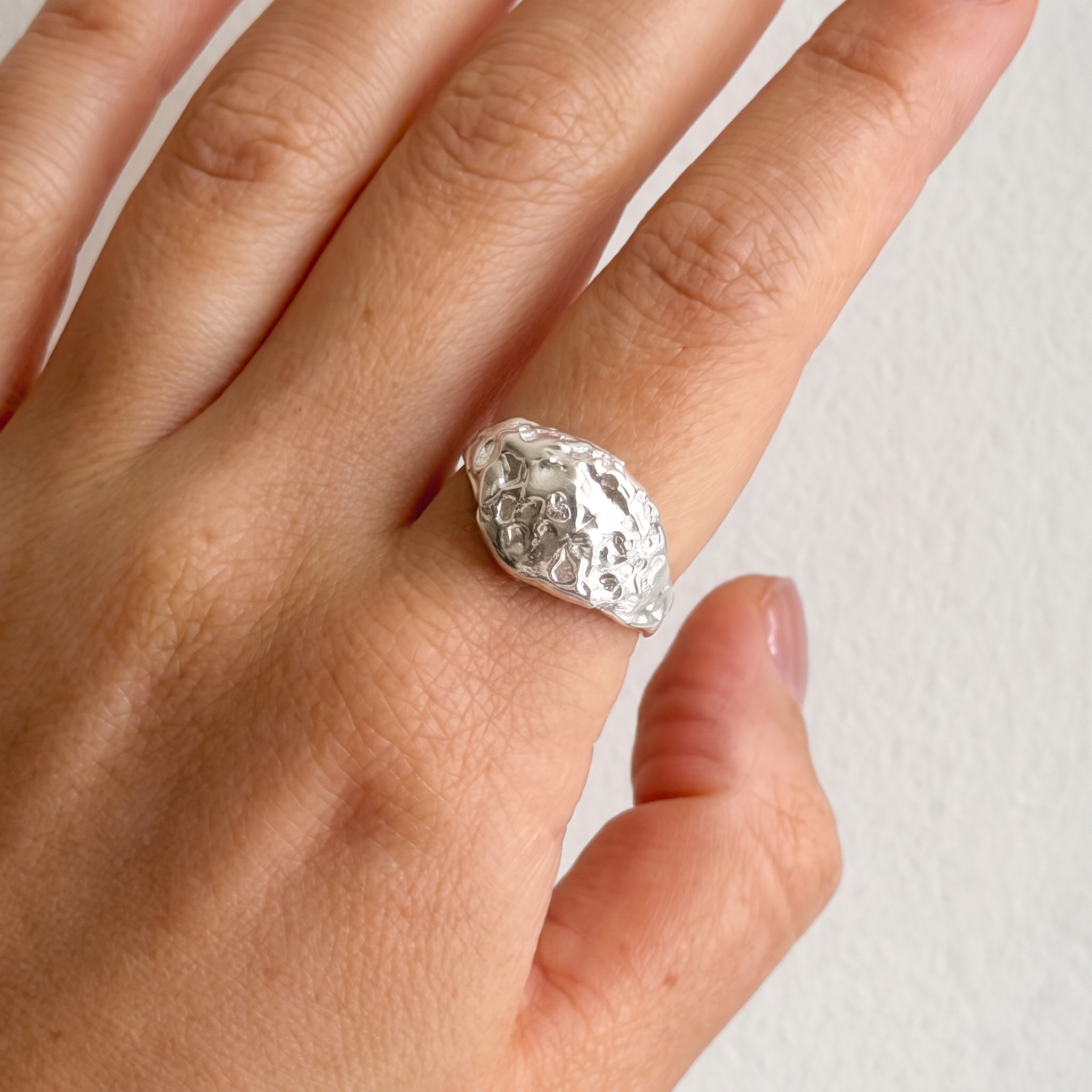 LYA SILVER RING