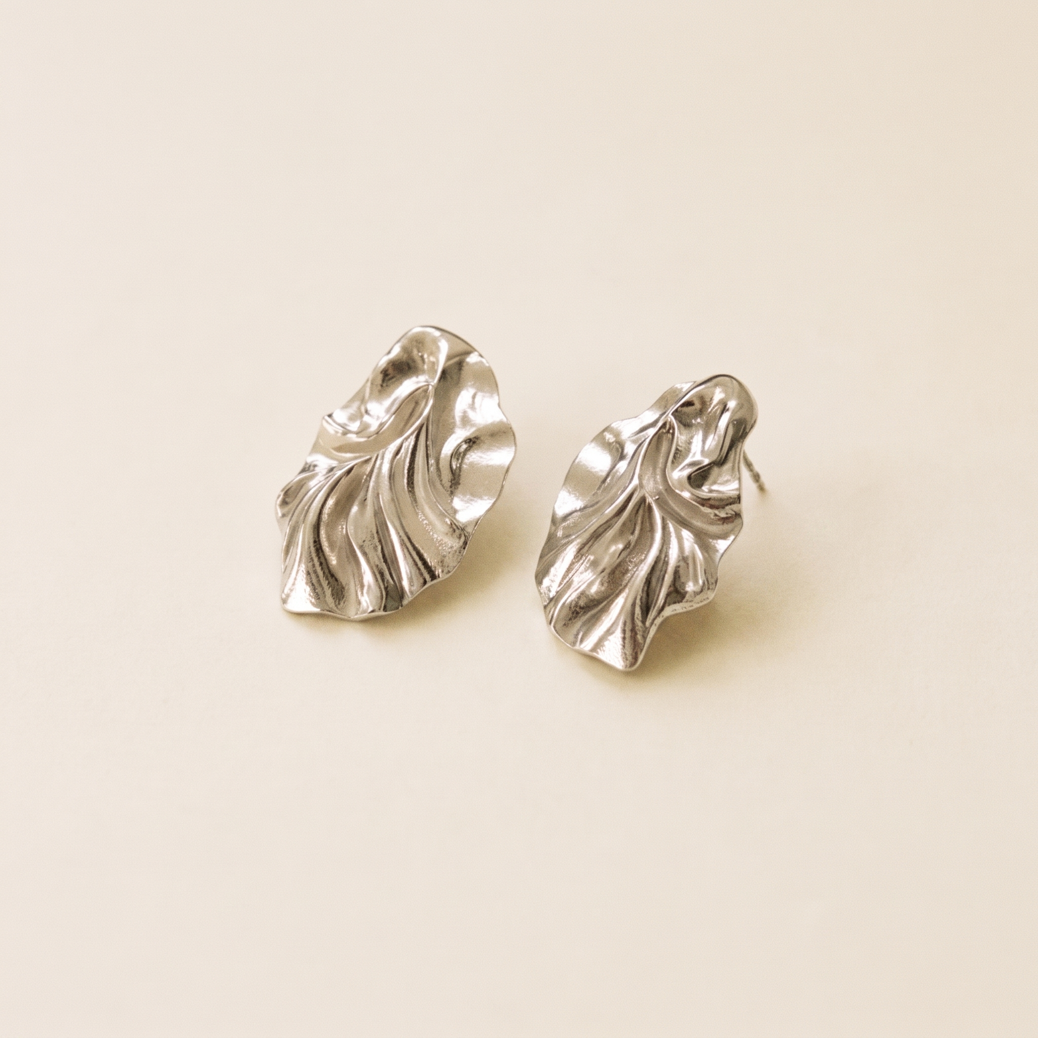NOFIA SILVER EARRINGS