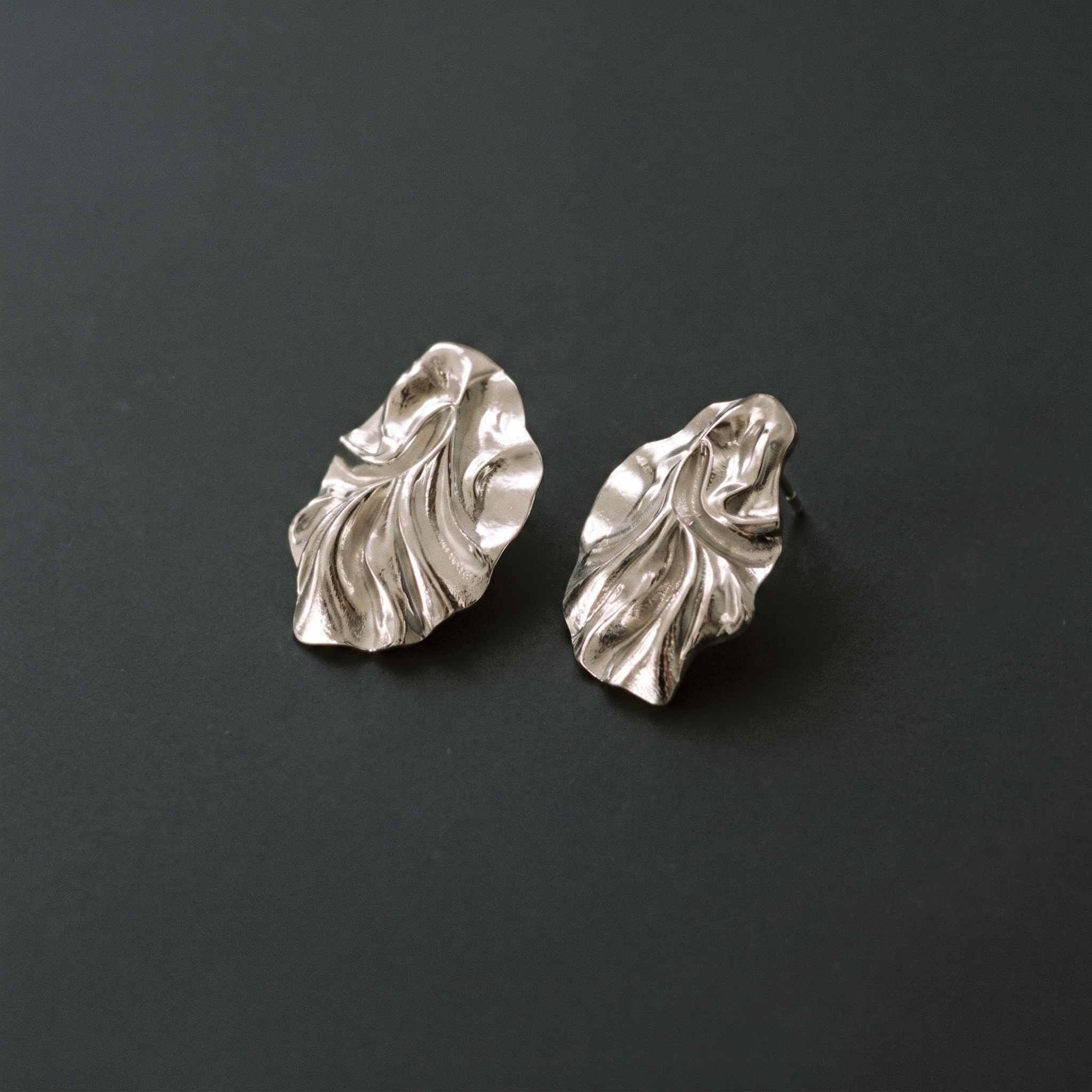 NOFIA SILVER EARRINGS