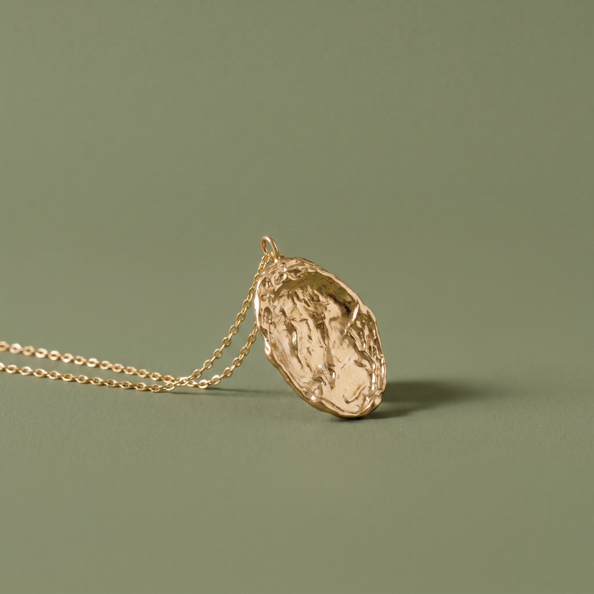 LYA GOLD NECKLACE