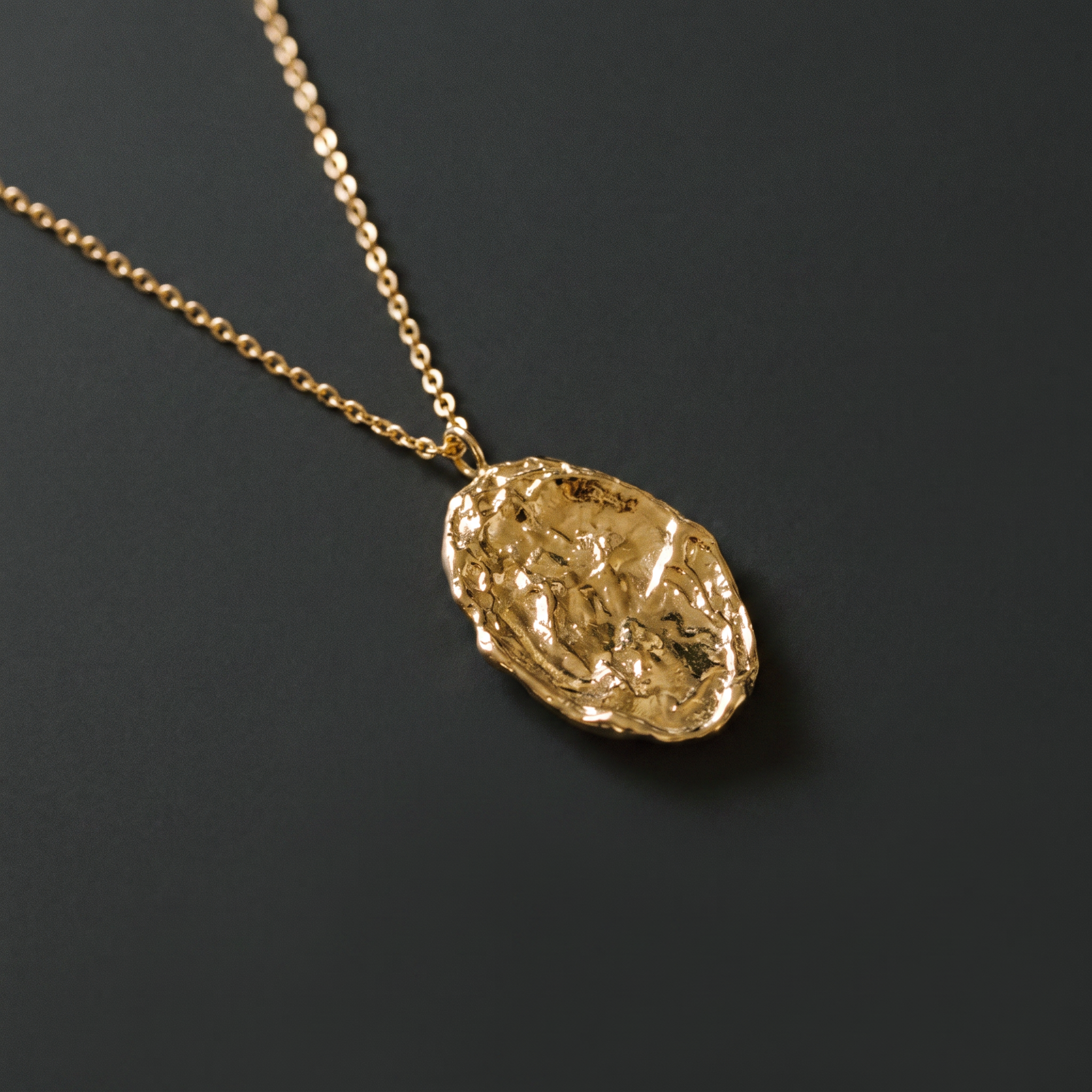 LYA GOLD NECKLACE