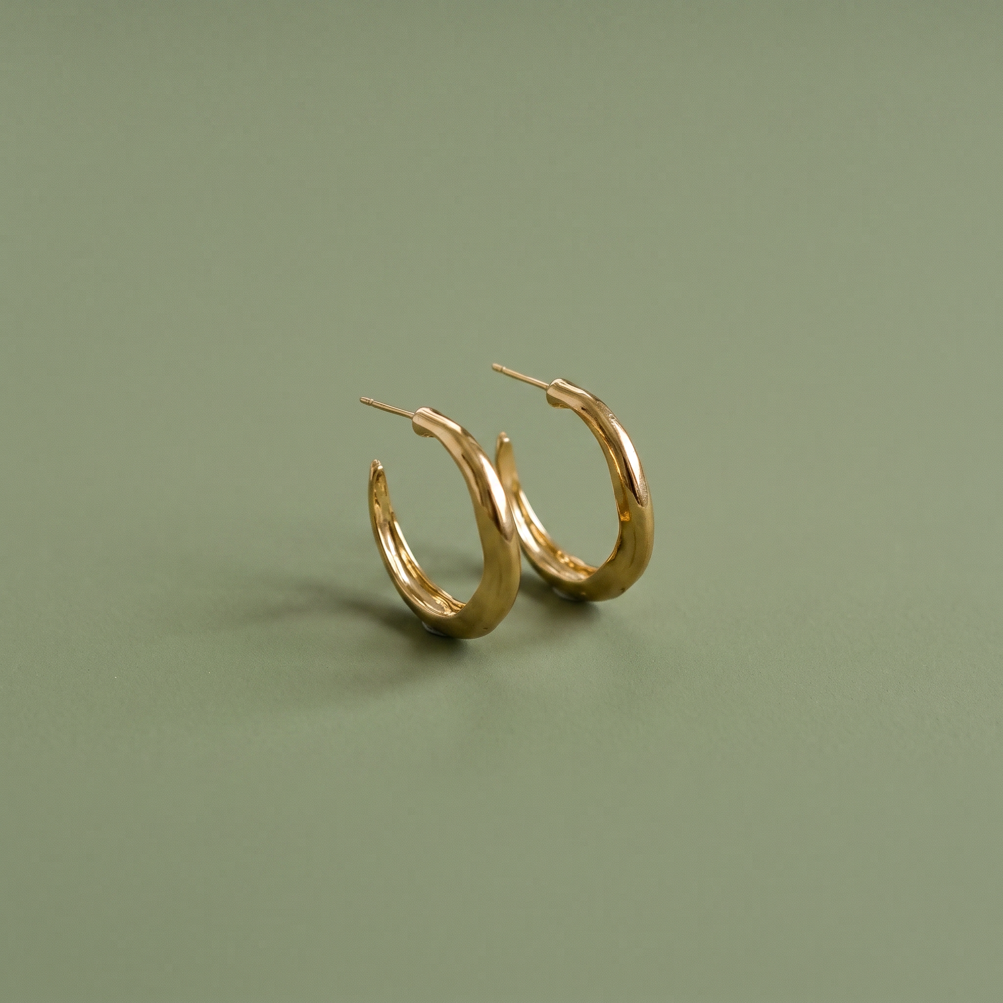 NOA GOLD EARRINGS