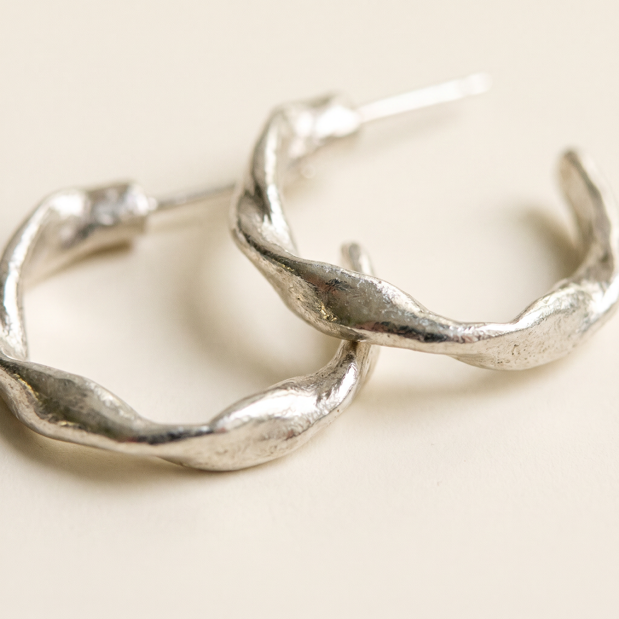 ONDA SILVER EARRINGS