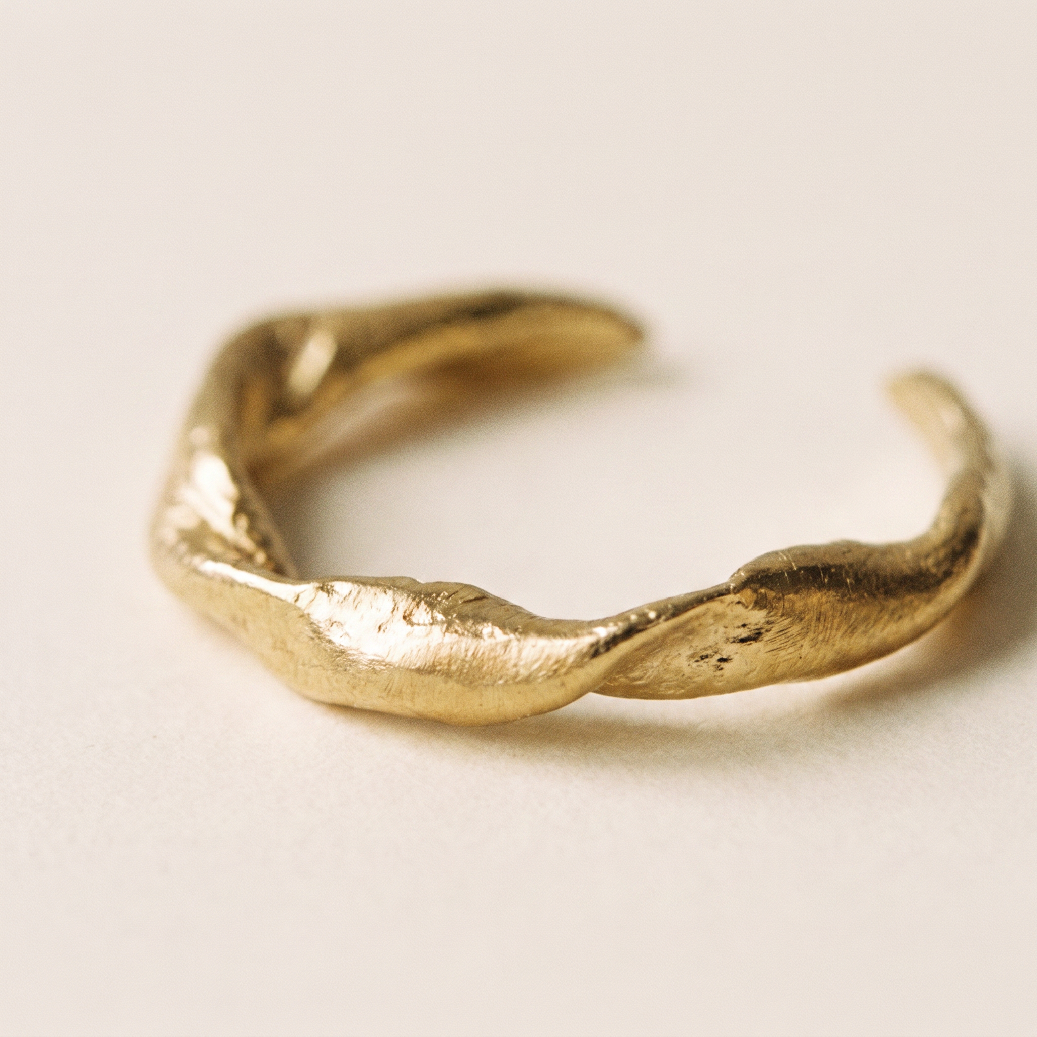 ONDA GOLD RING