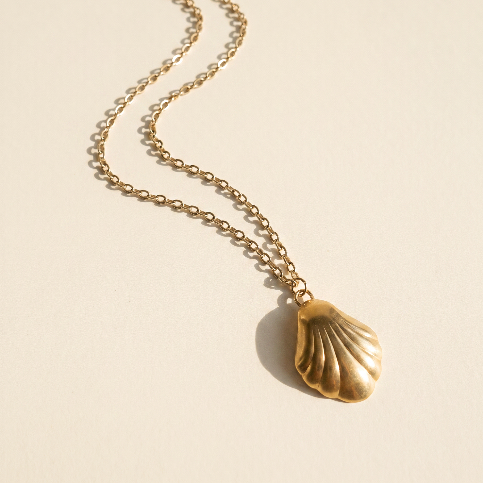 SIRENA GOLD NECKLACE