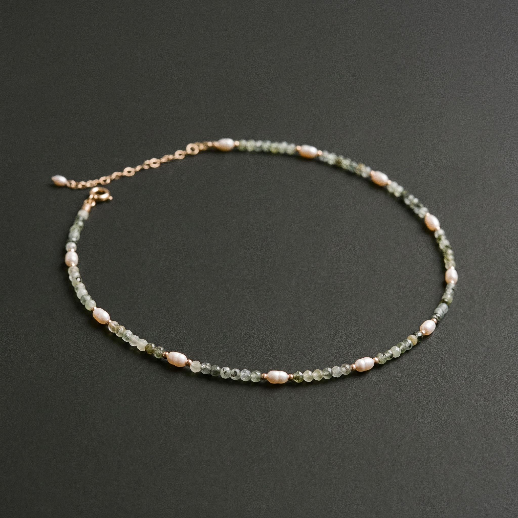 OLIVIA GOLD NECKLACE