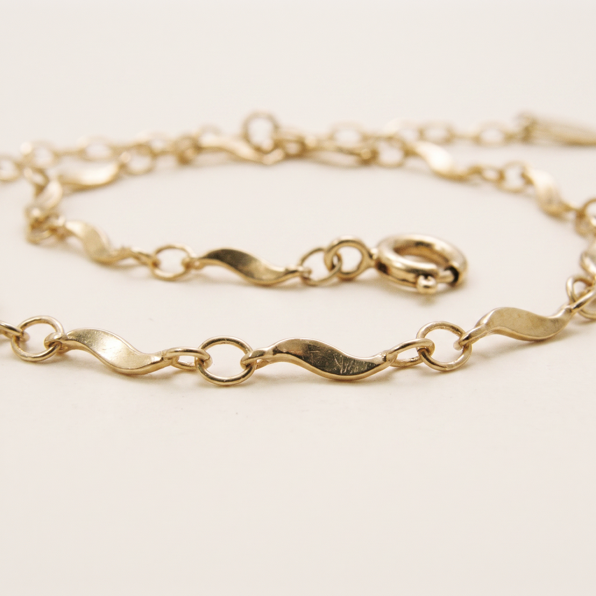 TWISTER GOLD BRACELET