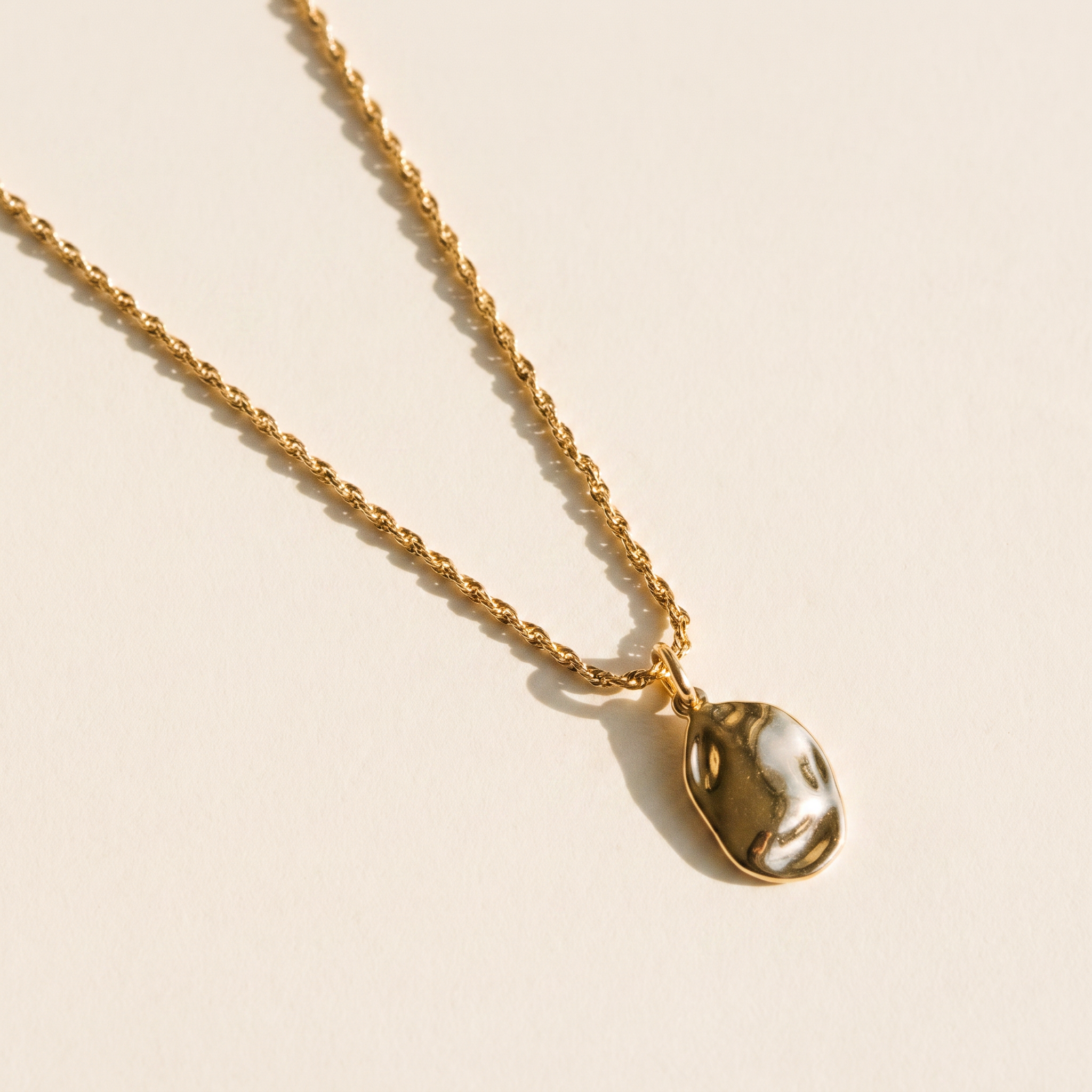 MARIEL GOLD NECKLACE