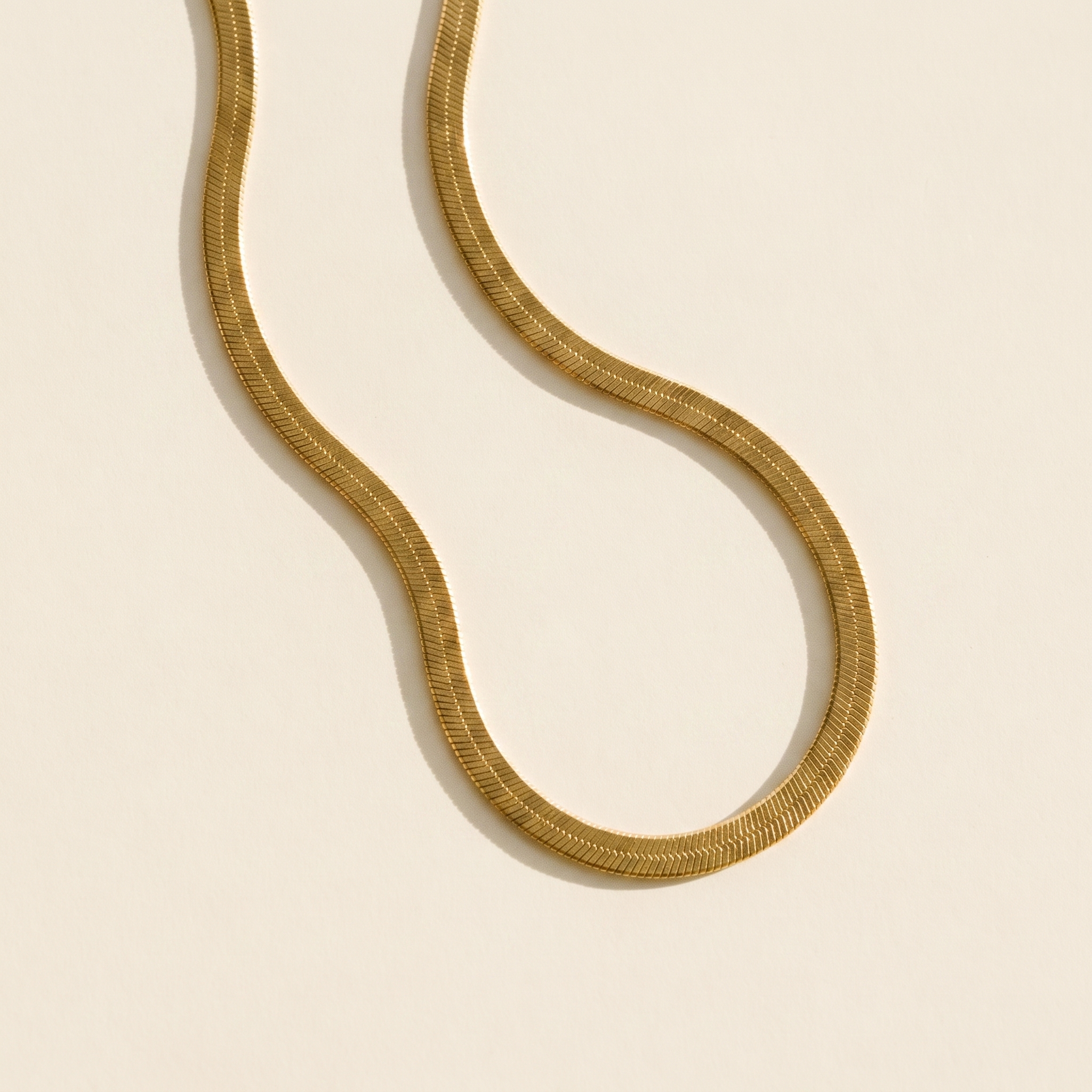 HILA GOLD NECKLACE