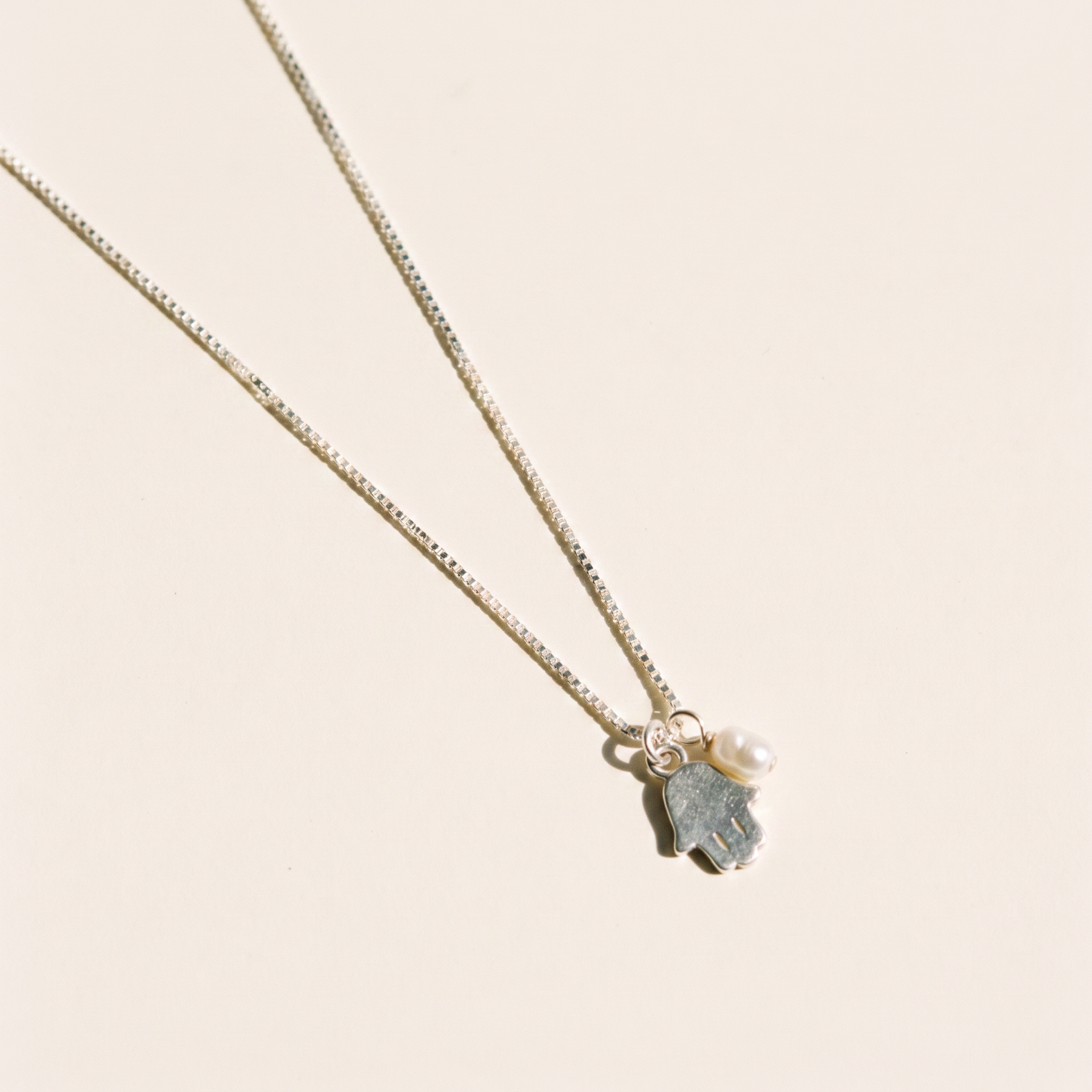 MAAYAN SILVER NECKLACE