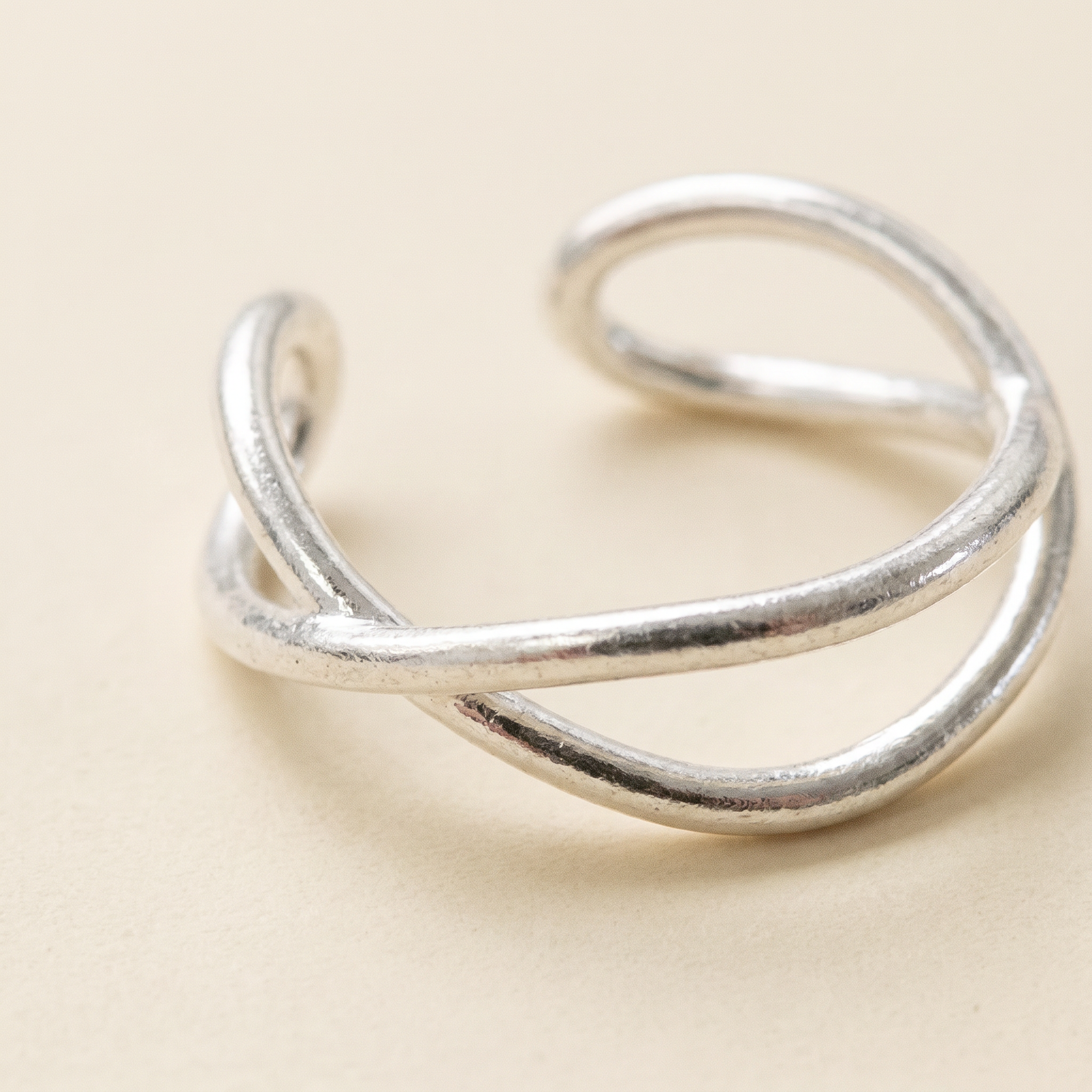 NONI HELIX CLIP-ON EARRING