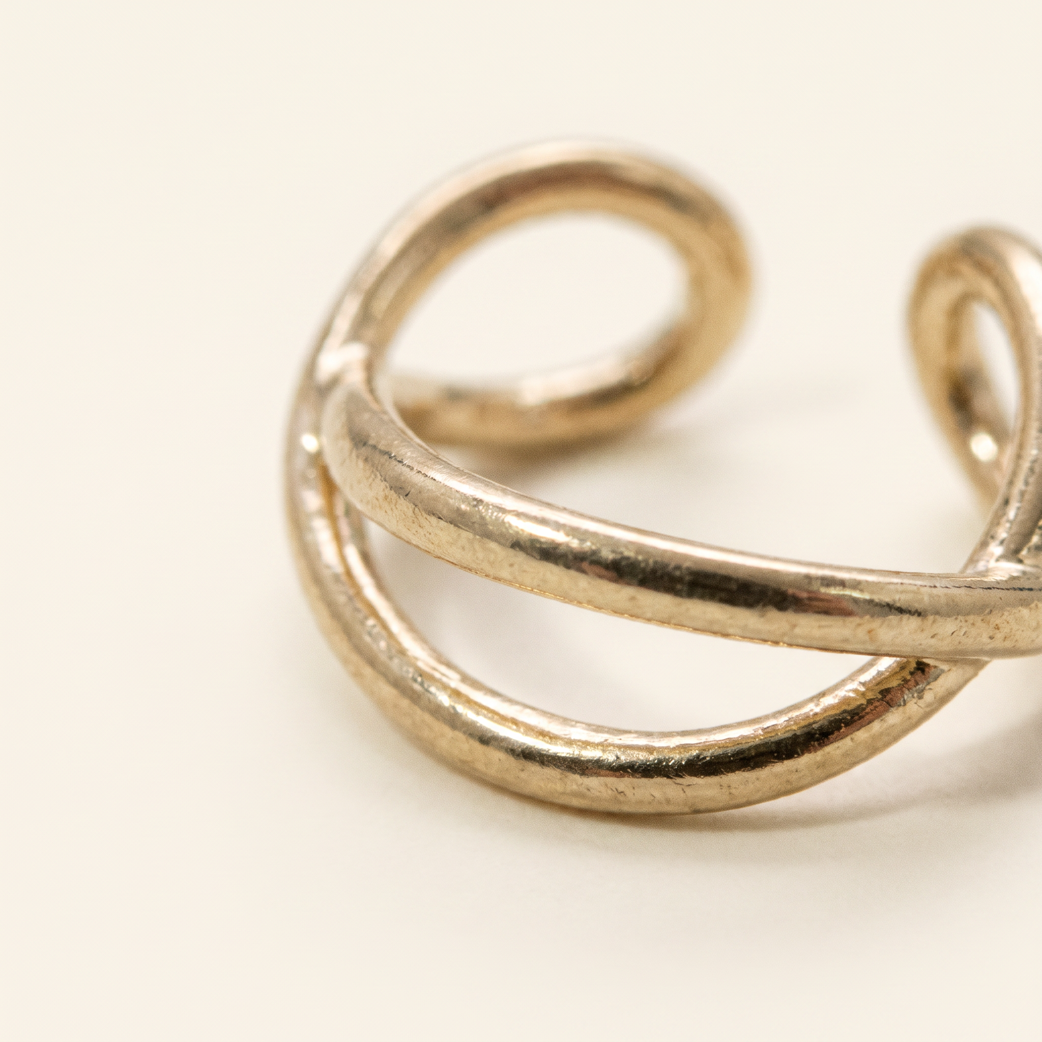 NONI HELIX CLIP-ON EARRING