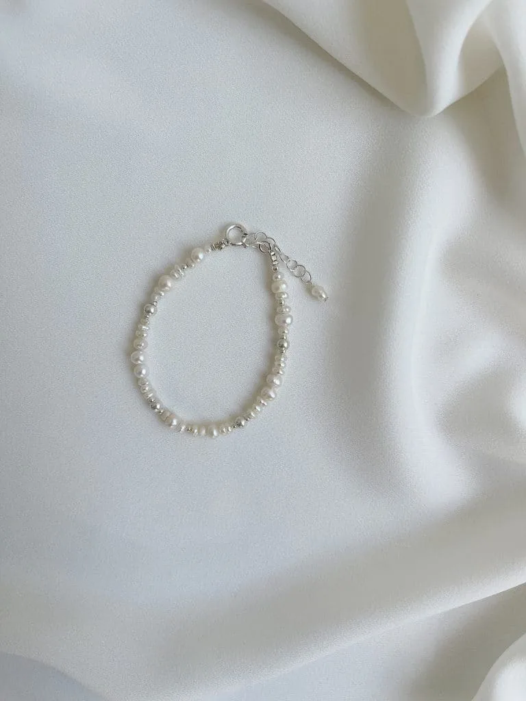 LOVE SILVER BRACELET