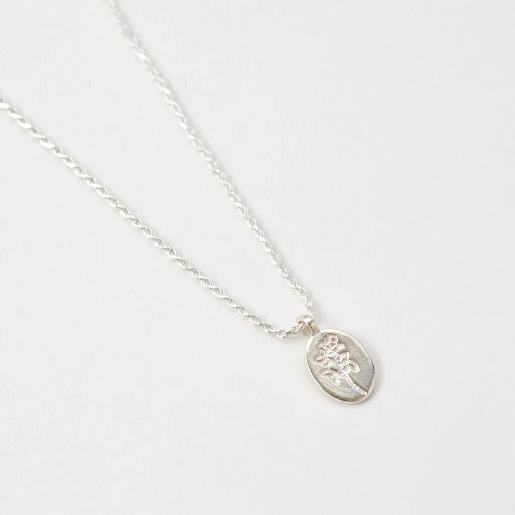 FLOWER SILVER NECKLACE