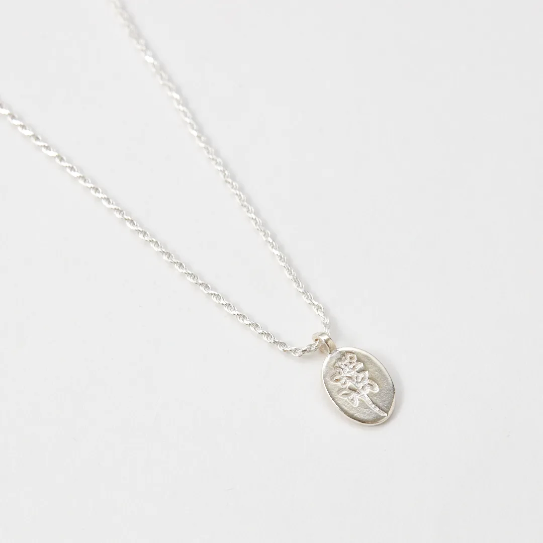 FLOWER SILVER NECKLACE
