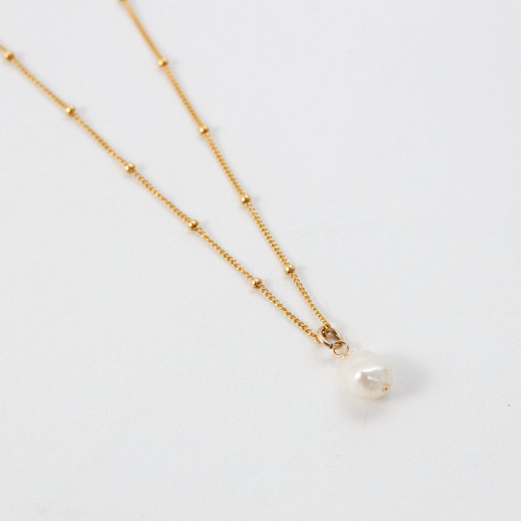 YULI GOLD NECKLACE
