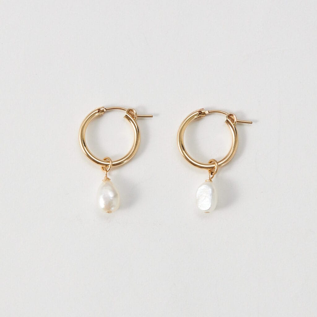 YULI GOLD M EARRINGS