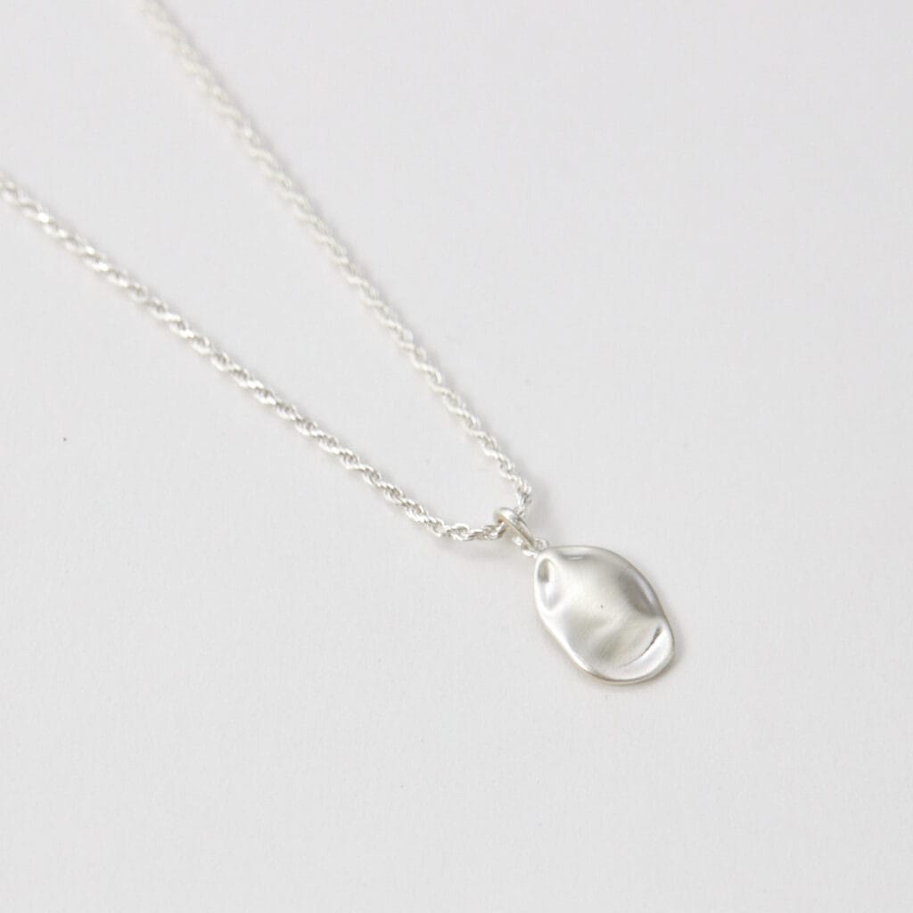 MARIEL SILVER NECKLACE
