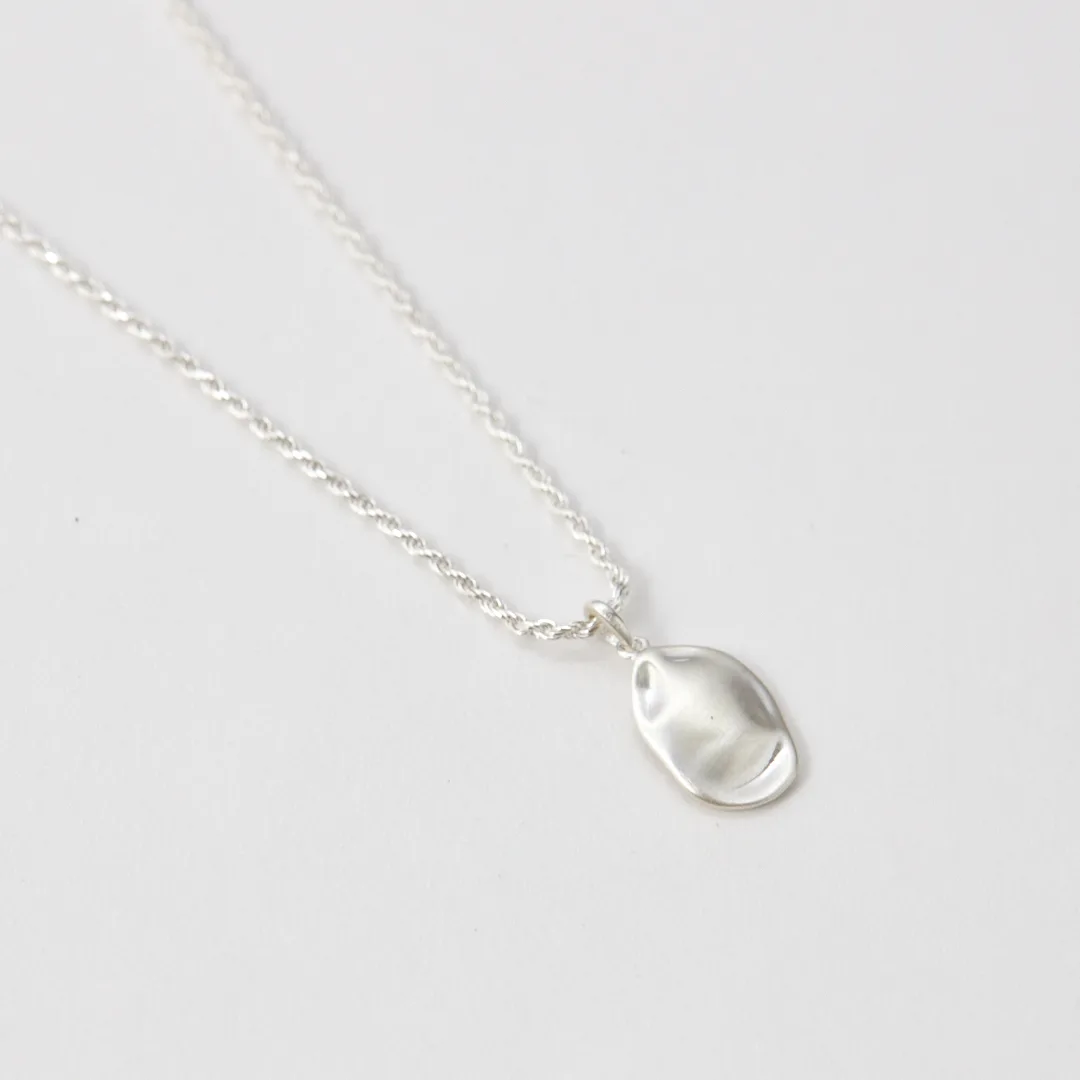 MARIEL SILVER NECKLACE