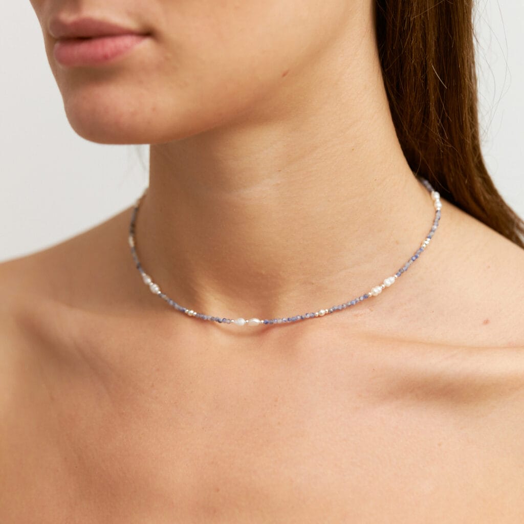 ARI SILVER NECKLACE