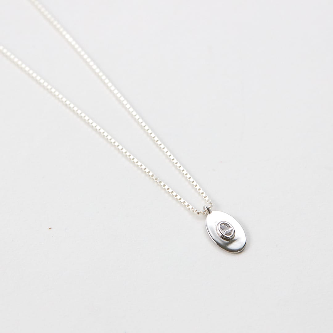 LENI SILVER NECKLACE