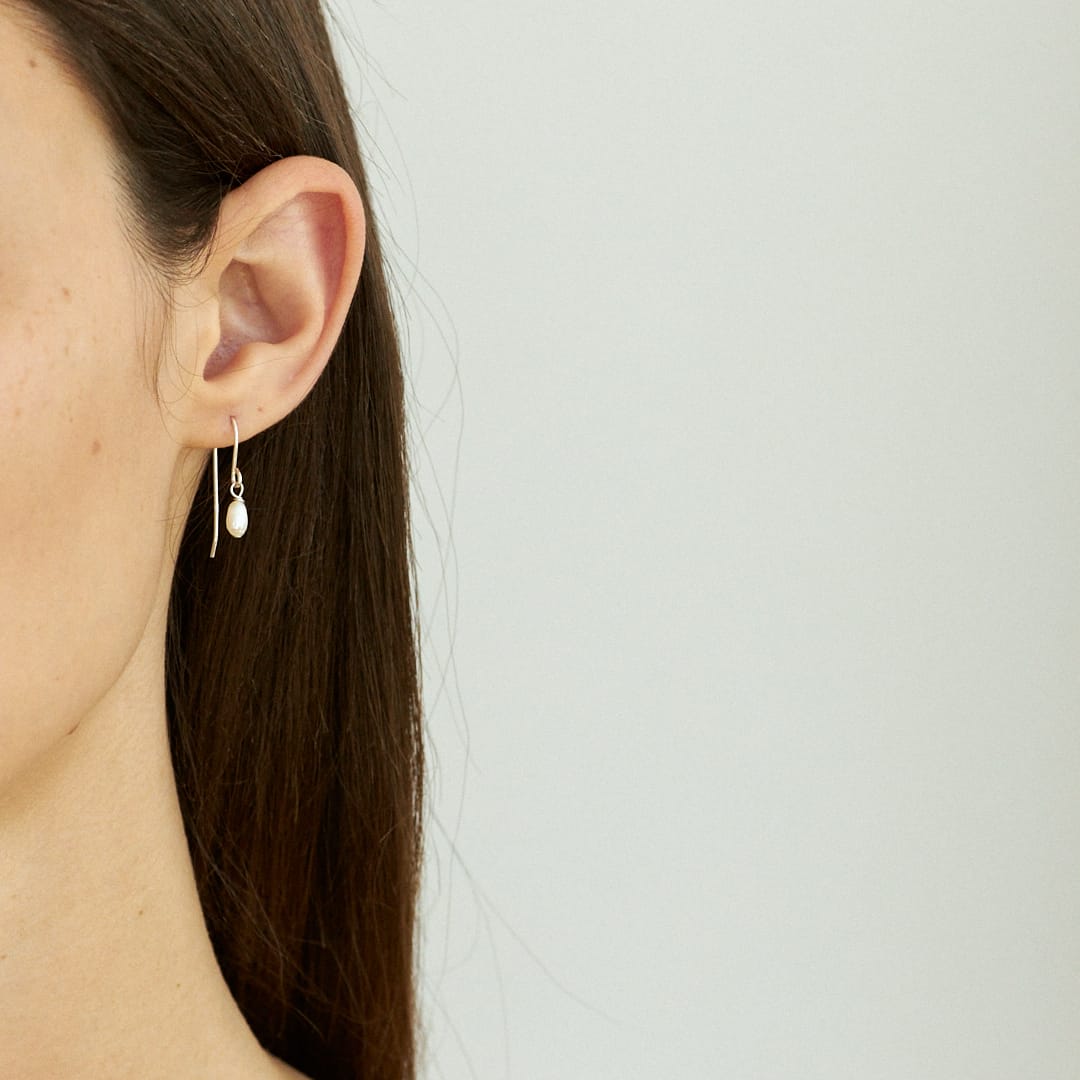 SILVER PEARL EARRINGS