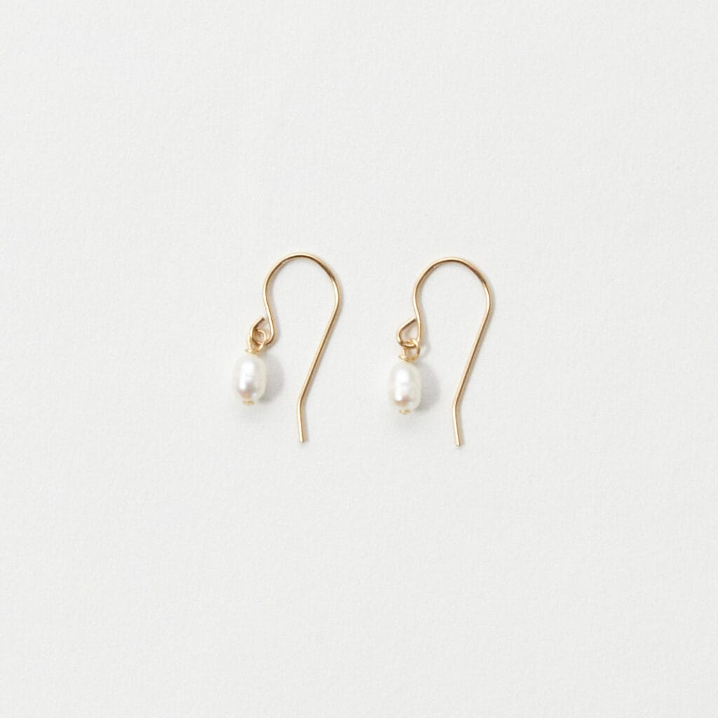 GOLD PEARL EARRINGS