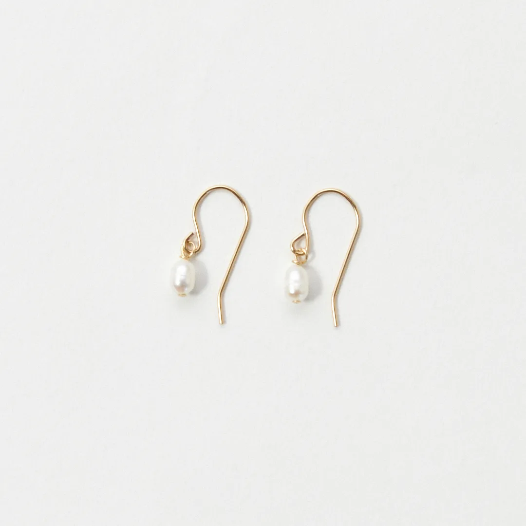 GOLD PEARL EARRINGS