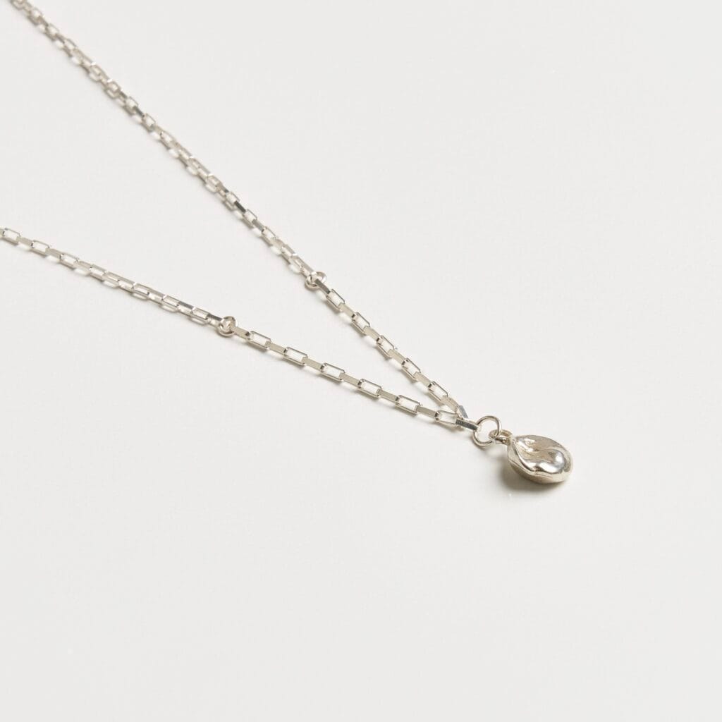 EVA SILVER NECKLACE