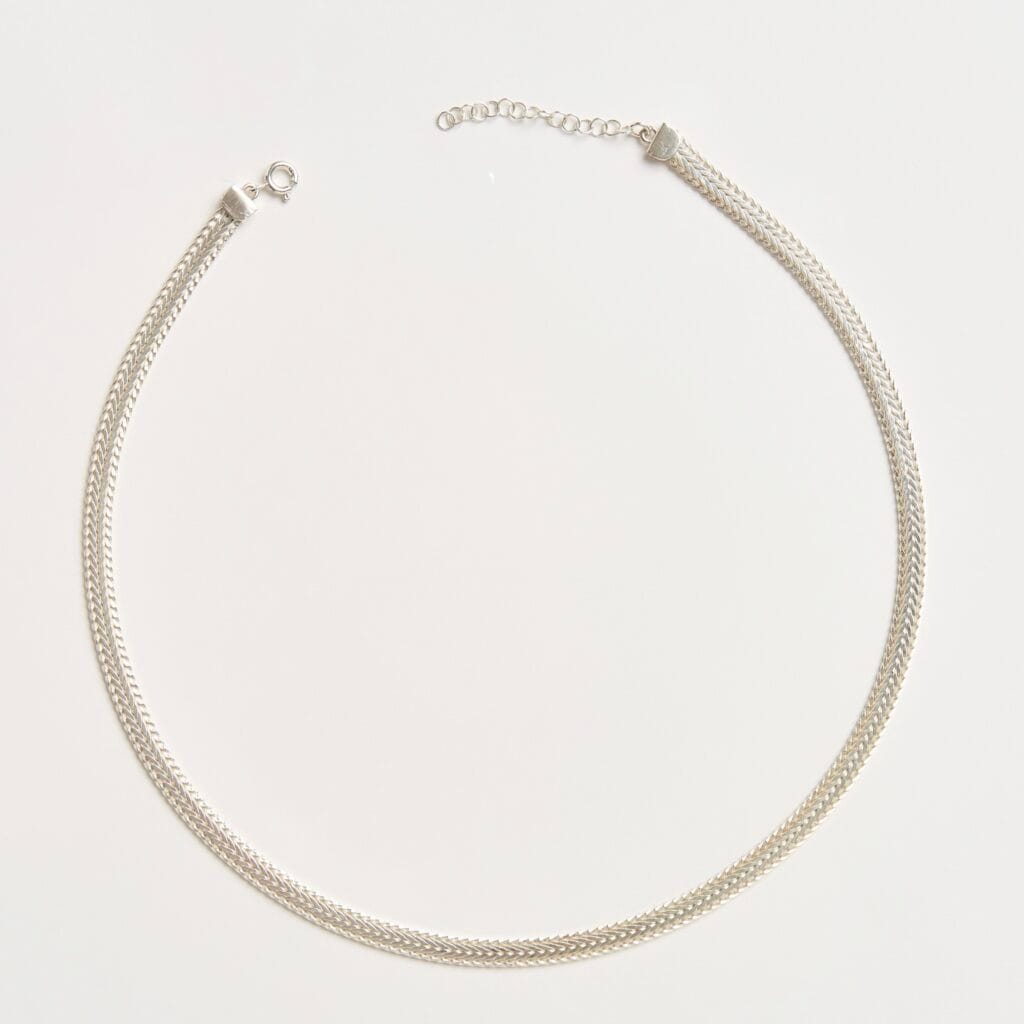 IVY SILVER NECKLACE