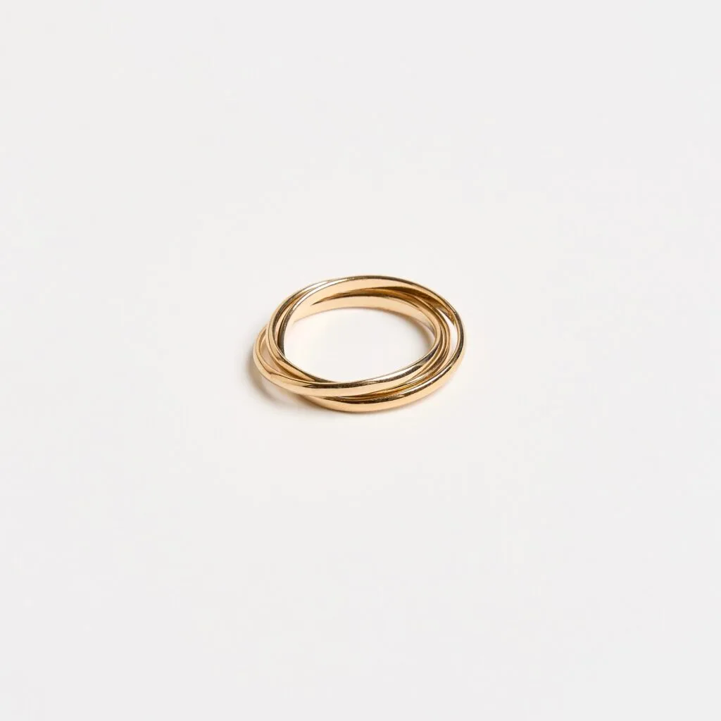 VIOLET RING