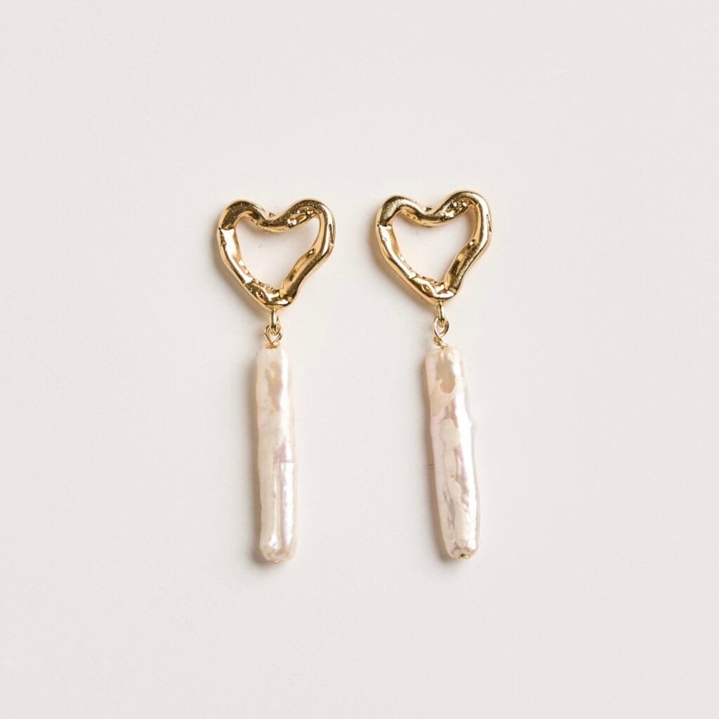 LOVELY DROP GOLD EARRINGS