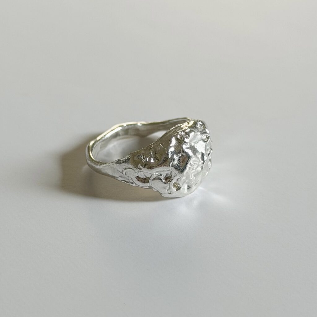 LYA SILVER RING